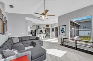 4329 Swift Cir, Valrico, FL 33596 - Photo 7