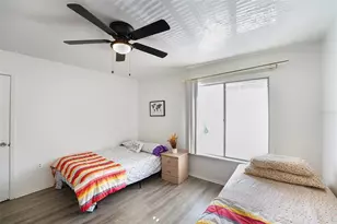 3765 41st St S, Saint Petersburg, FL 33711 - Photo 17