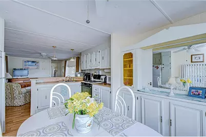 39612 Sterling Drive, Zephyrhills, FL 33542 - Photo 7