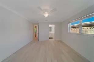 207 Midway Island, Clearwater Beach, FL 33767 - Photo 21