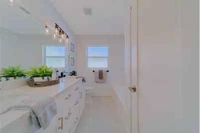 207 Midway Island, Clearwater Beach, FL 33767 - Photo 25