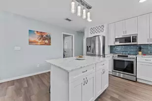 7425 Seagull Way, Tampa, FL 33635 - Photo 7