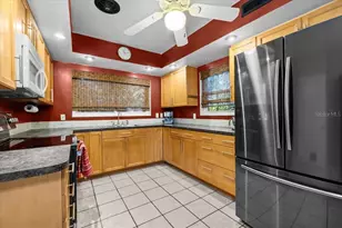 220 22nd Ave SE, Saint Petersburg, FL 33705 - Photo 17