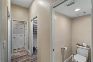 1362 E Lake Woodlands Pkwy, Oldsmar, FL 34677 - Photo 17