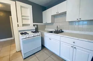 1960 4th Ave N, Saint Petersburg, FL 33713 - Photo 3