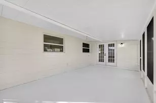 5701 14th Ave N, Saint Petersburg, FL 33710 - Photo 31