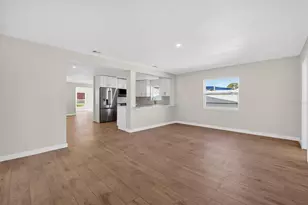 5701 14th Ave N, Saint Petersburg, FL 33710 - Photo 23