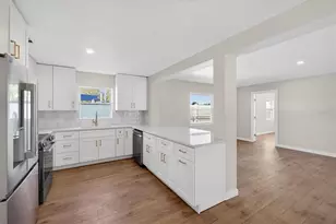 5701 14th Ave N, Saint Petersburg, FL 33710 - Photo 17