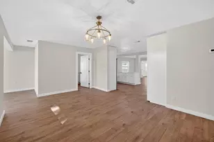 5701 14th Ave N, Saint Petersburg, FL 33710 - Photo 9