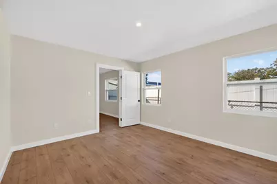 5701 14th Avenue N, Saint Petersburg, FL 33710 - Photo 27