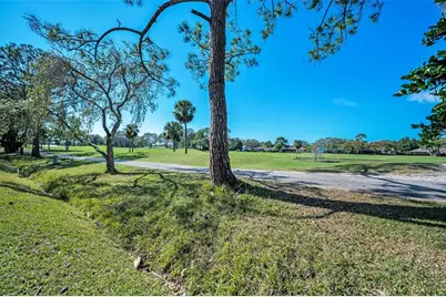 3118 Eagles Landing Circle W, Clearwater, FL 33761 - Photo 45