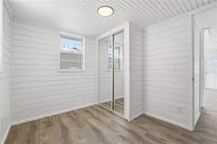 4851 W Gandy Blvd, Tampa, FL 33611 - Photo 17