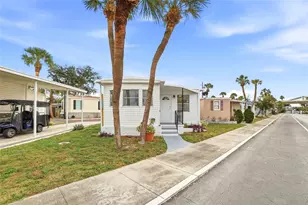 4851 W Gandy Blvd, Tampa, FL 33611 - Photo 23