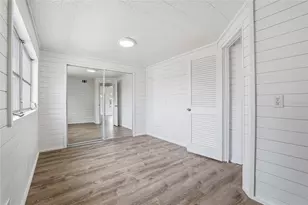 4851 W Gandy Blvd, Tampa, FL 33611 - Photo 15