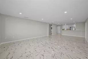 100 Bluff View Dr, Belleair Bluffs, FL 33770 - Photo 15