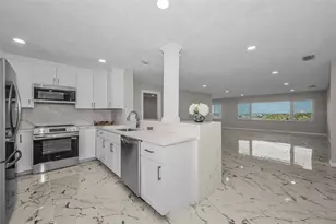 100 Bluff View Dr, Belleair Bluffs, FL 33770 - Photo 5