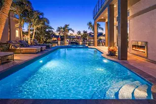 4635 Dolphin Cay Ln S, Saint Petersburg, FL 33711 - Photo 3