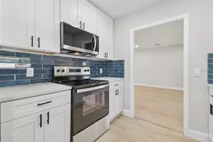 1204 Branda Vista Dr, Brandon, FL 33510 - Photo 17