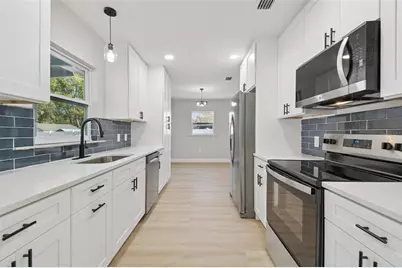 1204 Branda Vista Drive, Brandon, FL 33510 - Photo 9