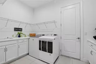 10807 Wicker Park Pl, Palmetto, FL 34221 - Photo 21