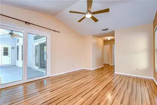 11718 Spanish Lake Dr, Tampa, FL 33635 - Photo 17