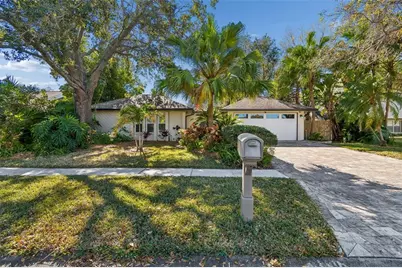 4110 W Bank Avenue, Tampa, FL 33624 - Photo 1