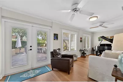 1105 Flores De Avila, Tampa, FL 33613 - Photo 21