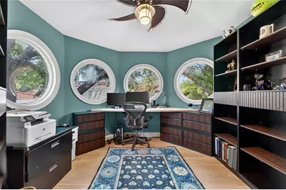 1105 Flores De Avila, Tampa, FL 33613 - Photo 39