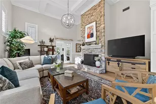 1105 Flores De Avila, Tampa, FL 33613 - Photo 7