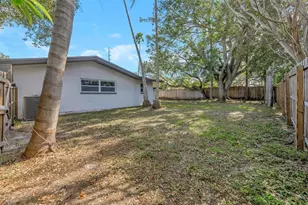 1920 N Highland Ave, Clearwater, FL 33755 - Photo 25