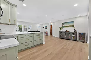 336 87th Ave NE, Saint Petersburg, FL 33702 - Photo 13
