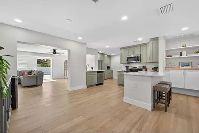 336 87th Avenue NE, Saint Petersburg, FL 33702 - Photo 15
