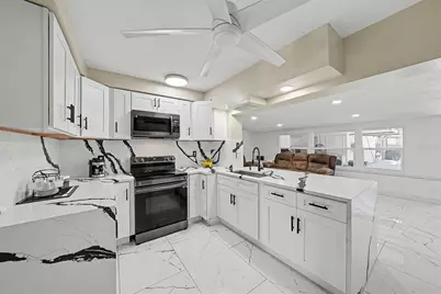 2910 W Burke Street, Tampa, FL 33614 - Photo 11