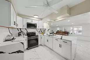 2910 W Burke St, Tampa, FL 33614 - Photo 11