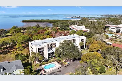 303 Tarpon Point, Tarpon Springs, FL 34689 - Photo 17