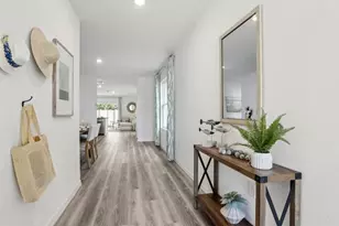 37340 Sharks Eye Ln, Zephyrhills, FL 33541 - Photo 3