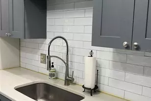 5725 80th St N, Saint Petersburg, FL 33709 - Photo 11