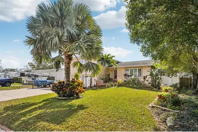 13476 Binglewood Avenue, Seminole, FL 33776 - Photo 3