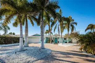 2910 Alton Dr, Saint Pete Beach, FL 33706 - Photo 87