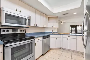 2602 Savannah Dr, Plant City, FL 33563 - Photo 11