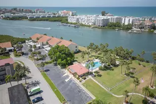 10216 Regal Dr, Largo, FL 33774 - Photo 5