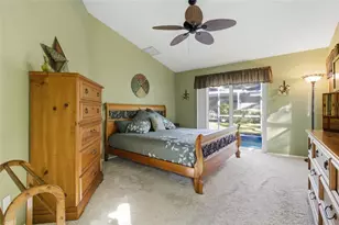 12041 68th St, Largo, FL 33773 - Photo 5