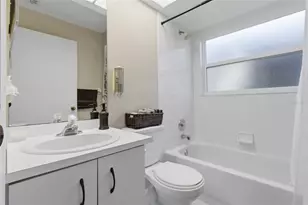 12041 68th St, Largo, FL 33773 - Photo 25