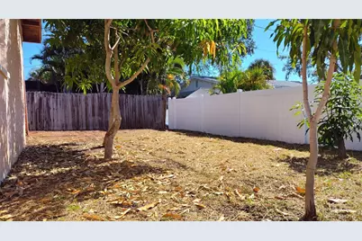 1762 Nevada Avenue NE, Saint Petersburg, FL 33703 - Photo 9