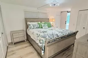 667 Sugar Palm St, Largo, FL 33778 - Photo 17