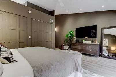 301 2nd Street N #10, Saint Petersburg, FL 33701 - Photo 21