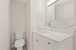 815 Shangri La Dr, Seffner, FL 33584 - Photo 17