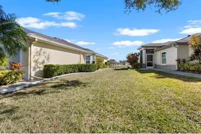 811 Staffordshire Lane, Sun City Center, FL 33573 - Photo 31