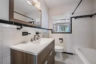 4907 N Mendenhall Dr, Tampa, FL 33603 - Photo 15