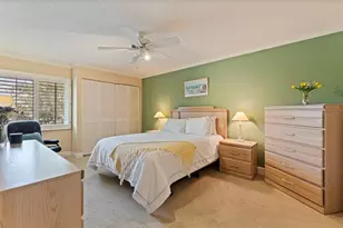 5668 Escondida Blvd S, Saint Petersburg, FL 33715 - Photo 15